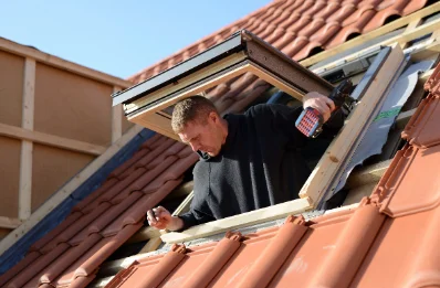 Pose de fenêtres de toit Velux à Blacé